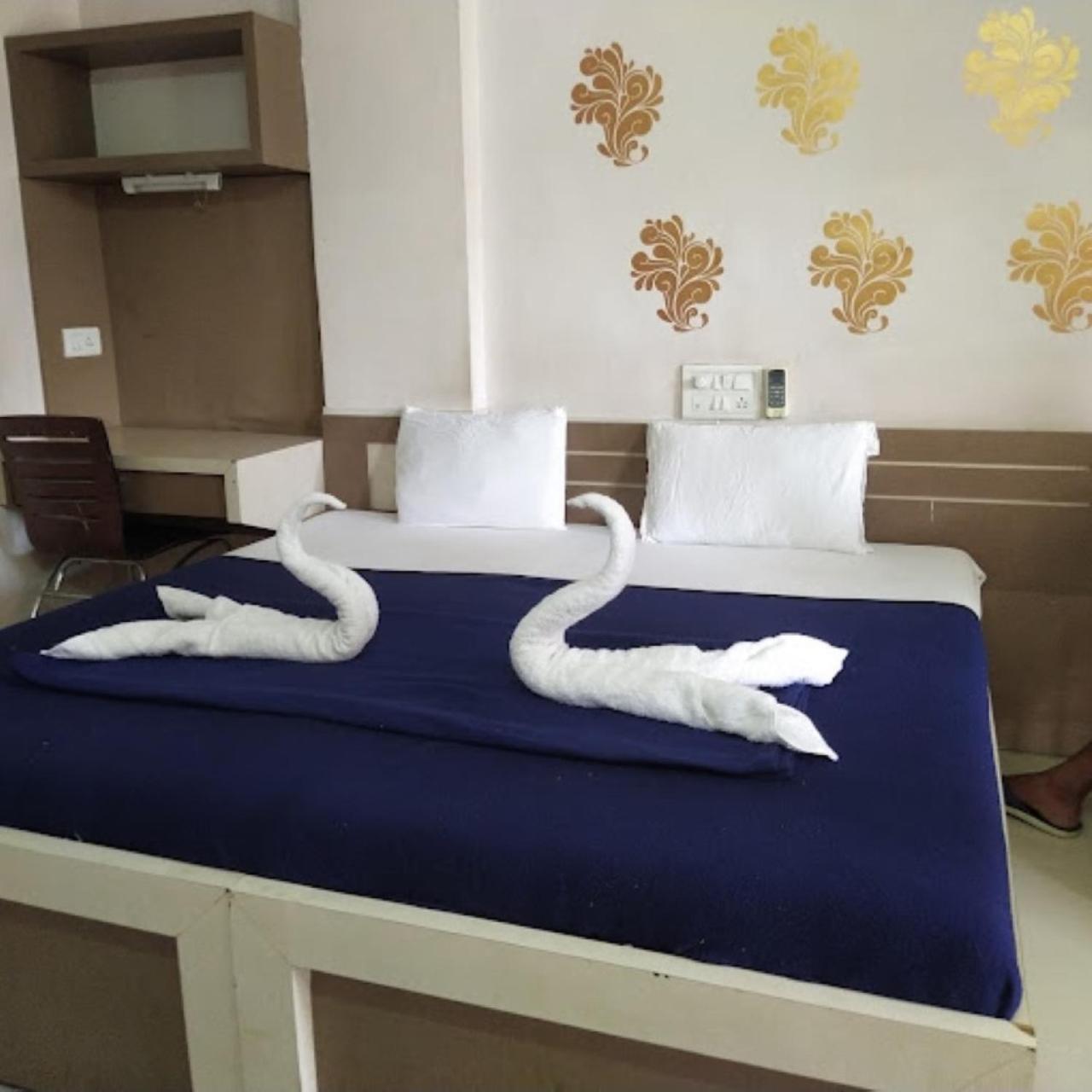 فندق Divya Jyot Residency بهوي المظهر الخارجي الصورة